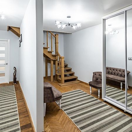 Romari Apartment Вірменська Львов Экстерьер фото