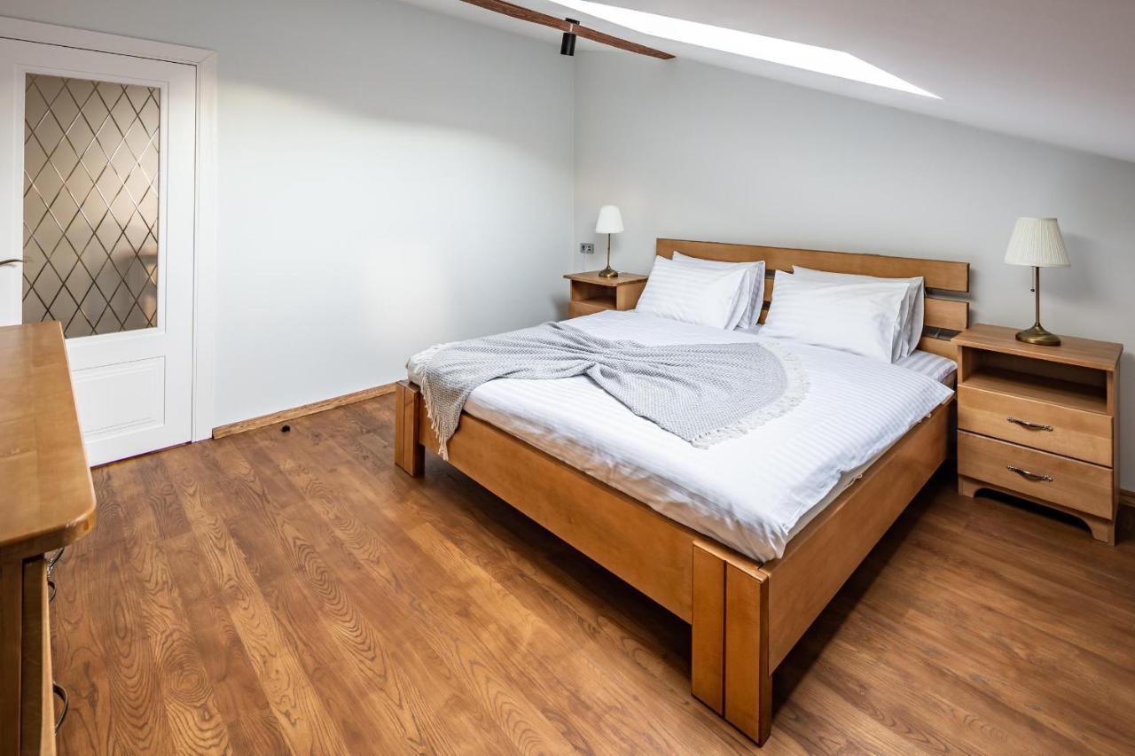 Romari Apartment Вірменська Львов Экстерьер фото