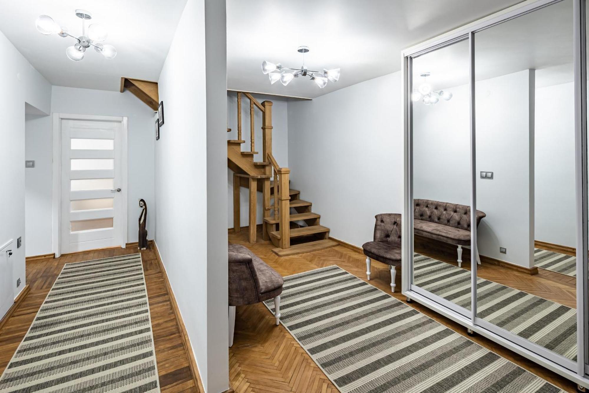 Romari Apartment Вірменська Львов Экстерьер фото