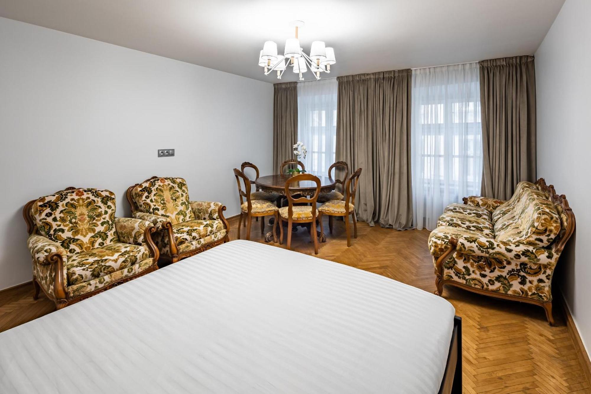 Romari Apartment Вірменська Львов Экстерьер фото